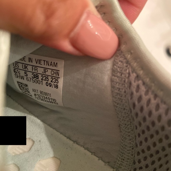 NWOT ADIDAS NMD_R1 BOOST SHOES SZ 6.5 - Picture 5 of 7